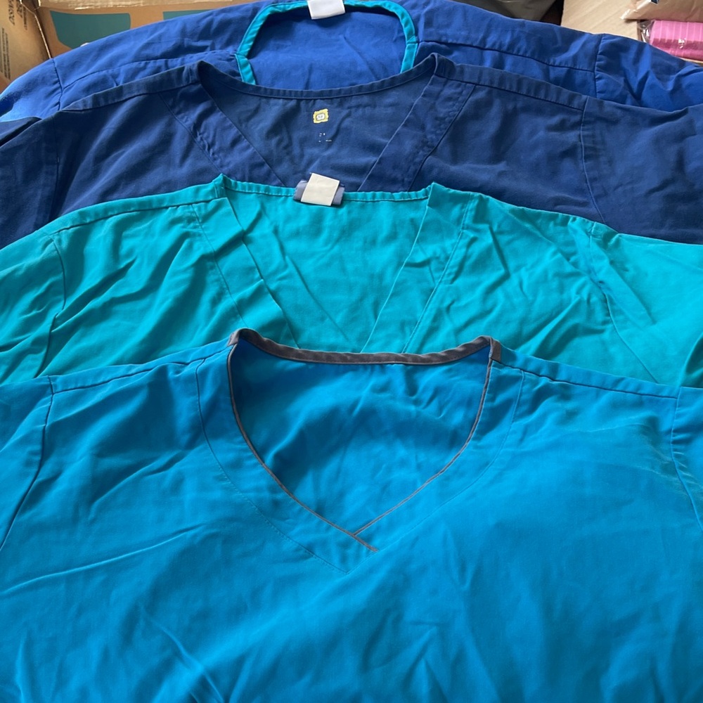 4 Women's Blue and Teal Short Sleeve Scrub Tops